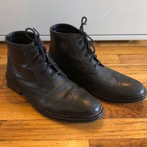 COLE HAAN black leather wingtip boots 9.5